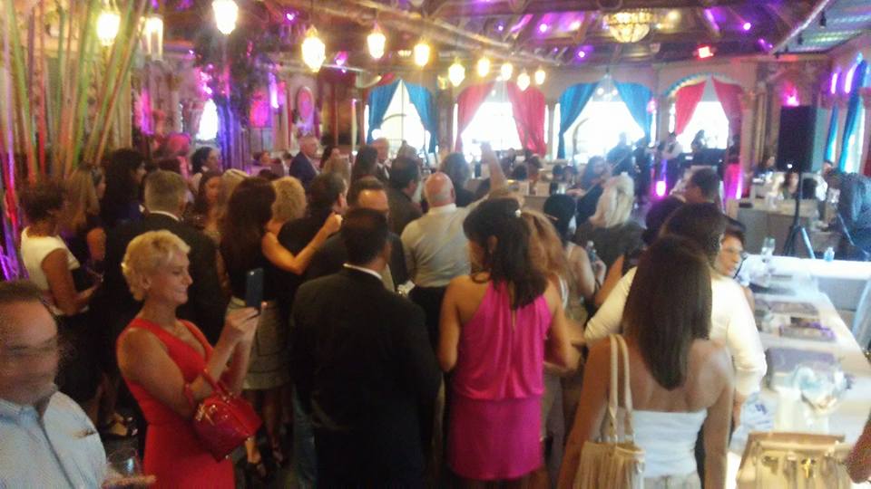 La Vie Restaurant - Crowded Event Mediterranean Festival 2017